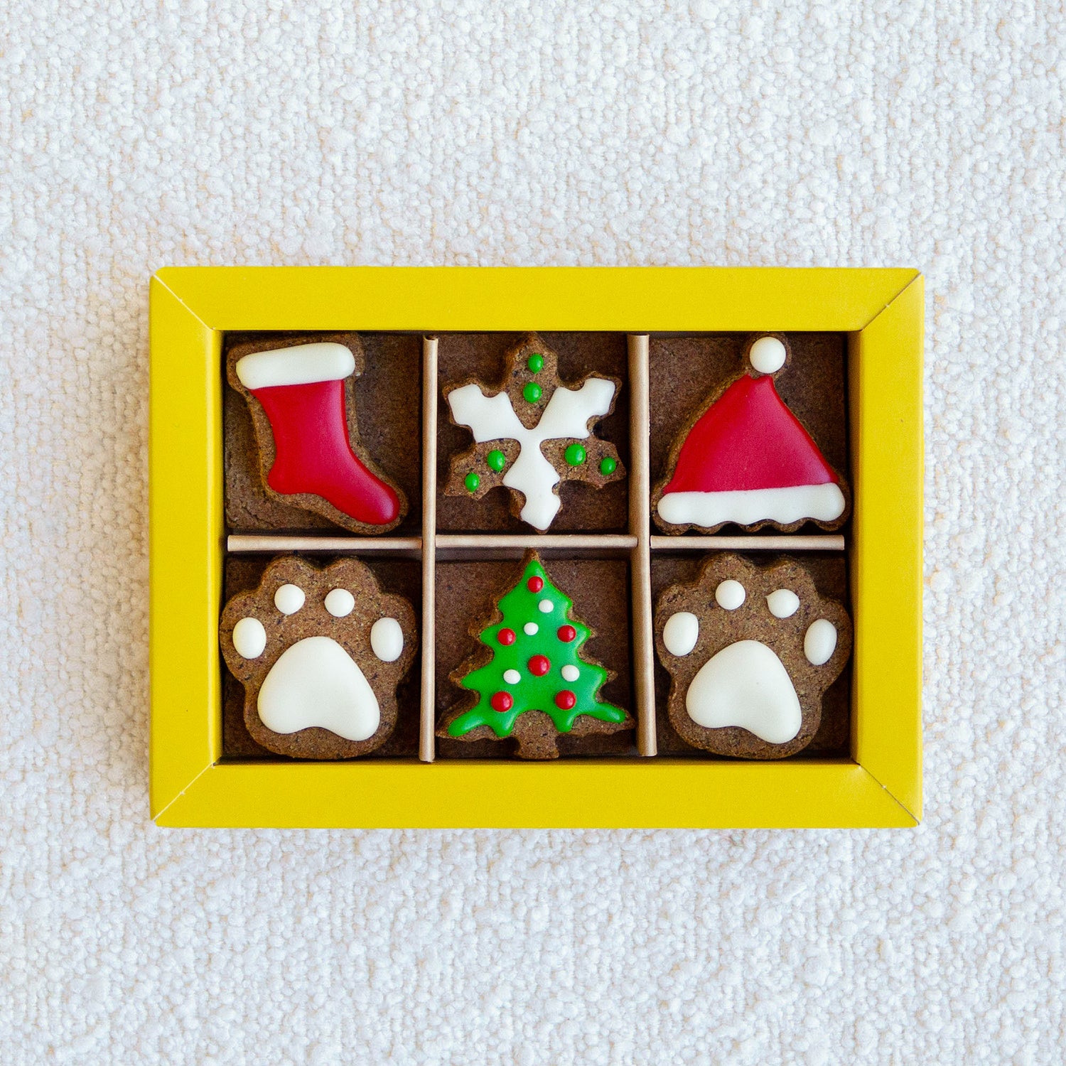 Christmas-Dog-Treats-Christmas-Dog-Biscuits-Gifts-02Christmas Dog Treats Christmas Dog Biscuits Gifts In Tray