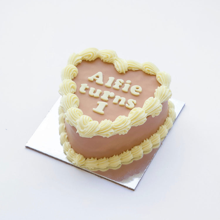 Dog Birthday Cake Vintage Heart Brown