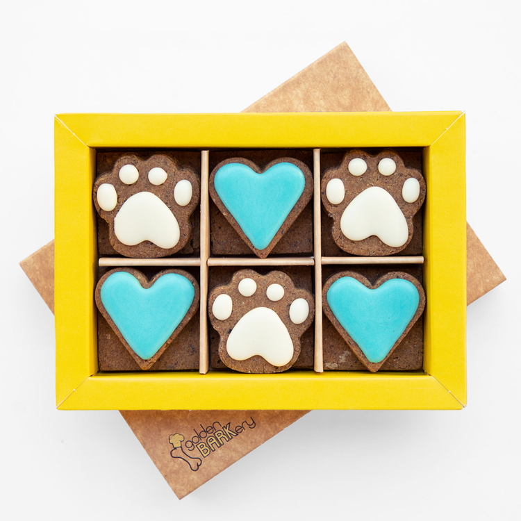 Dog Biscuits 12 PupBiscuits Box Blue Dog Treats In Tray