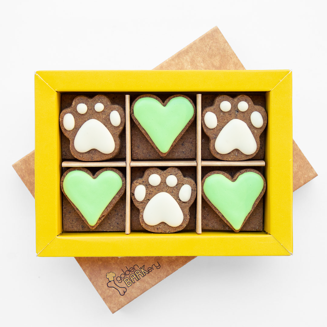 Dog Biscuits 12 PupBiscuits Box Green Dog Treats In Tray