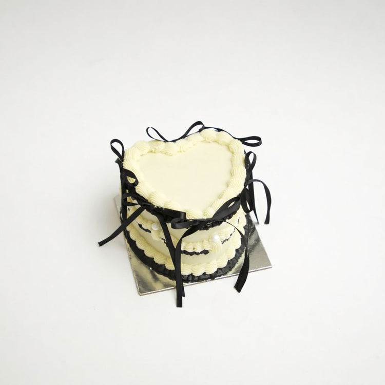 Dog Cake - Vintage Black Frills & Bows