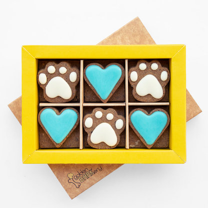 Dog-Biscuits-12-PupBiscuits-Box-Blue-Dog-Treats-In-Tray