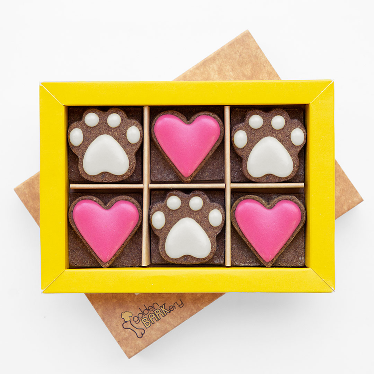 Dog Biscuits 12 PupBiscuits Box Pink Dog Treats In Tray