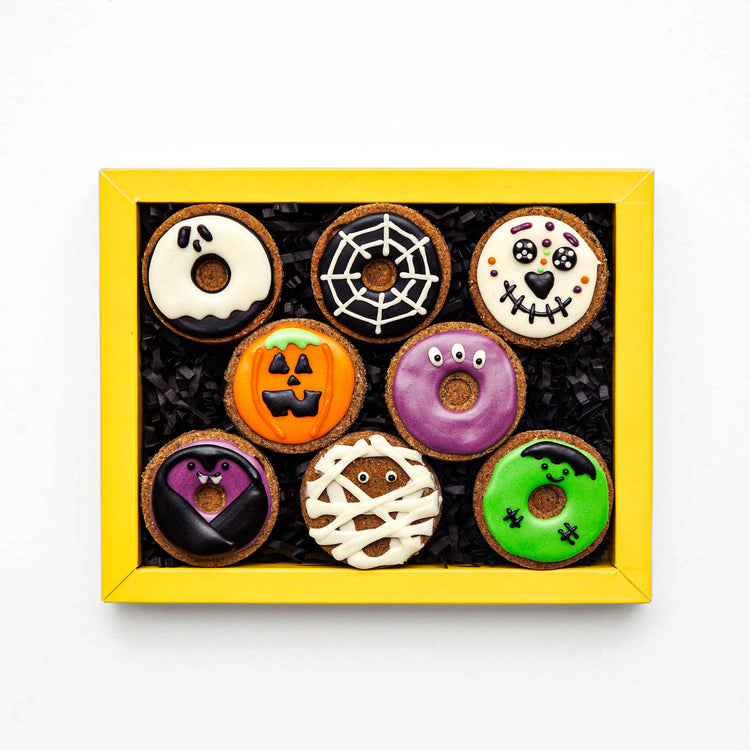Halloween-Dog-Treats-Spooktacular-Donuts-Open