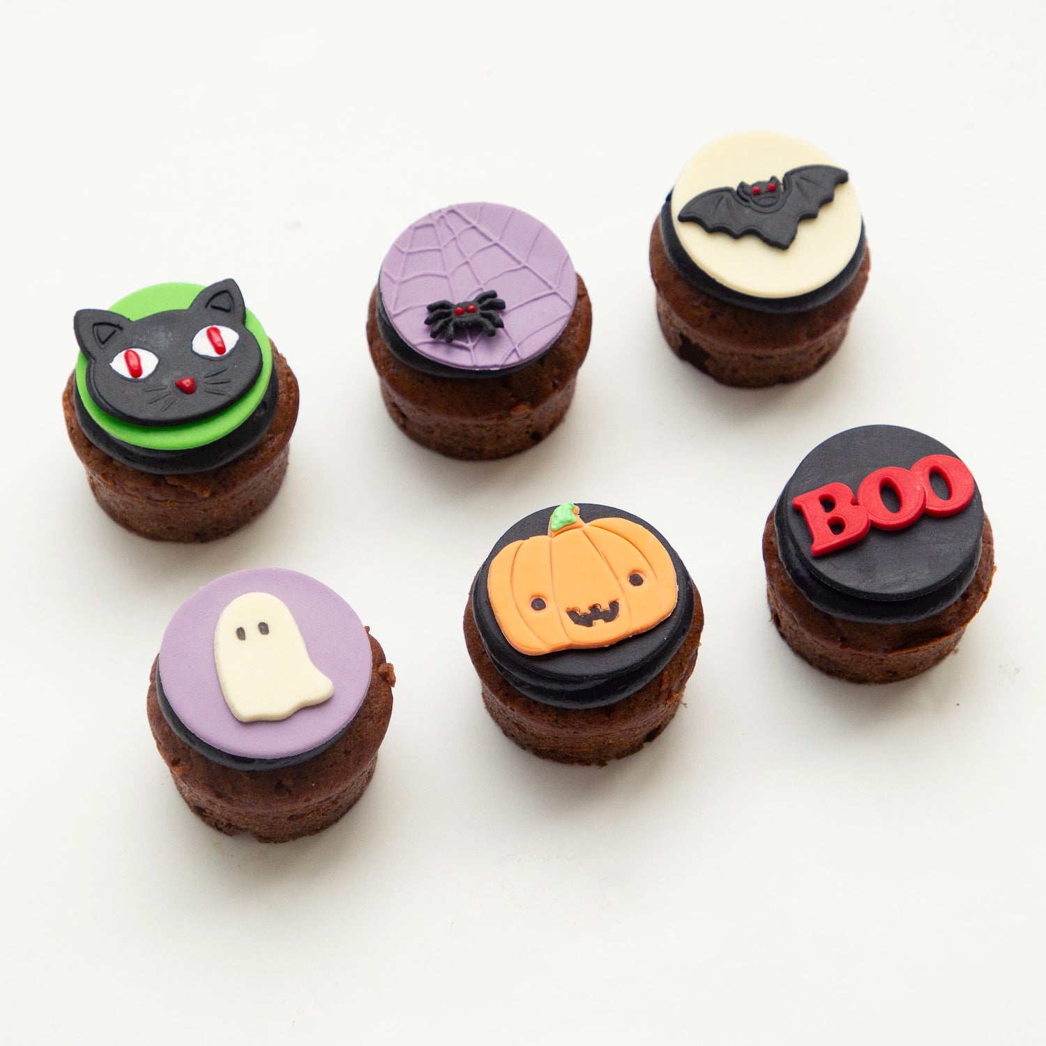 Spooky Dog Halloween Cupcakes